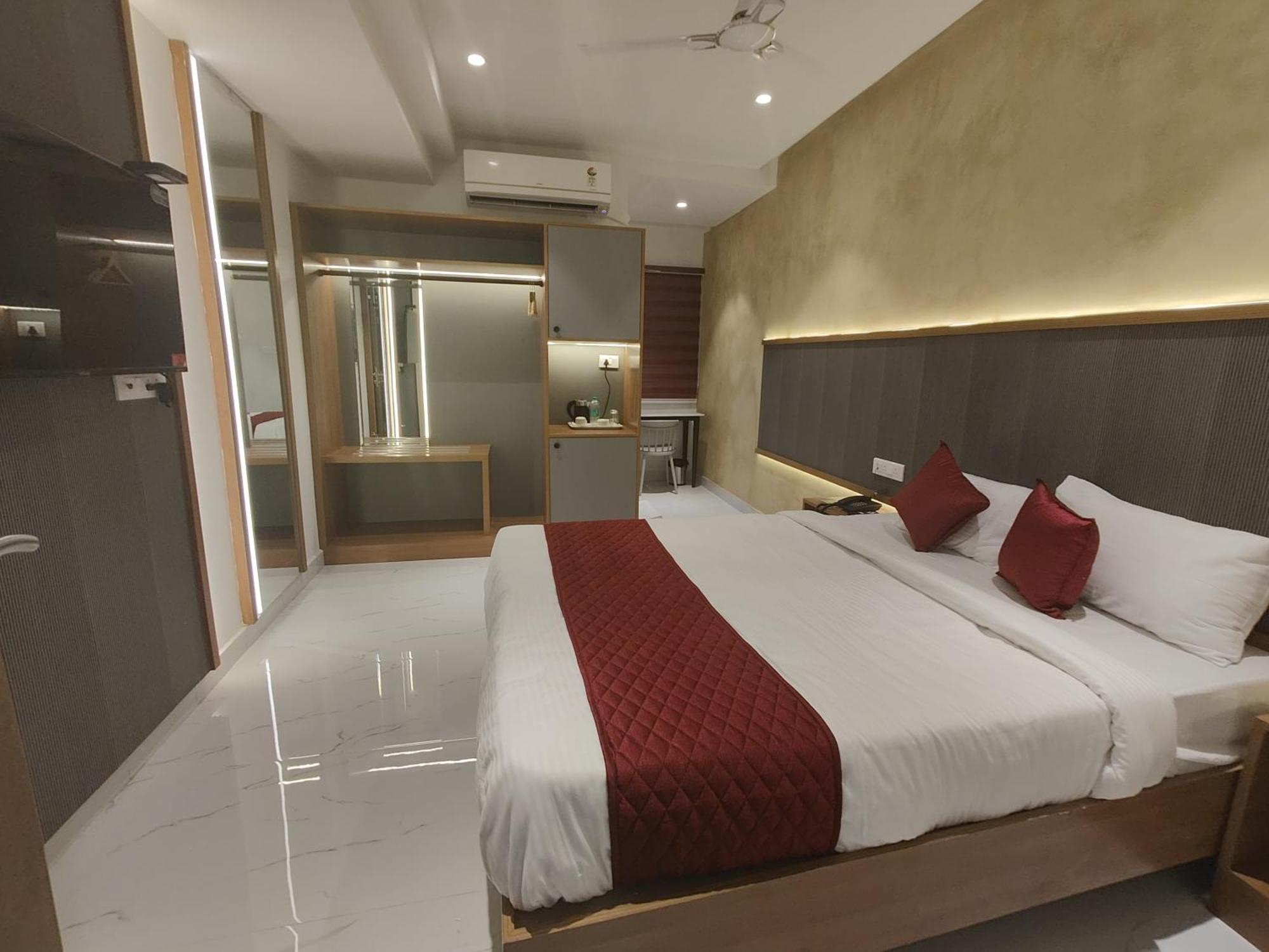 Hotel La Premier Хайдарабад Экстерьер фото